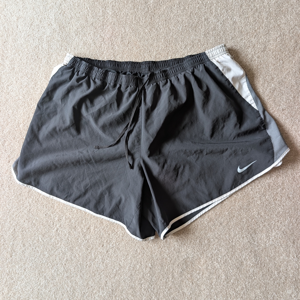 Nike Women's Charcoal and White Athletic Shorts